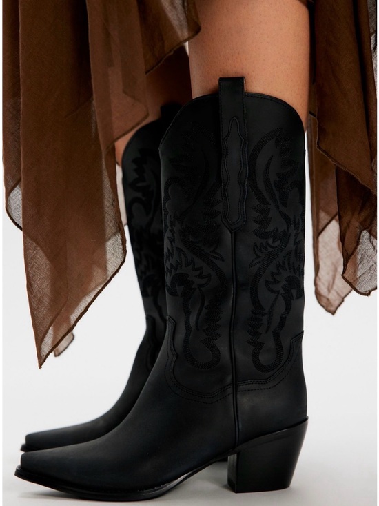 Jeffrey Campbell Shoes - Jeffrey Campbell | Dagget Boot | Size 8.5